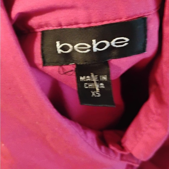 Bebe Textured Pleated Long Sleeve Cargo Style Long Sleeve Fashion Blouse Size XS - Picture 5 of 6